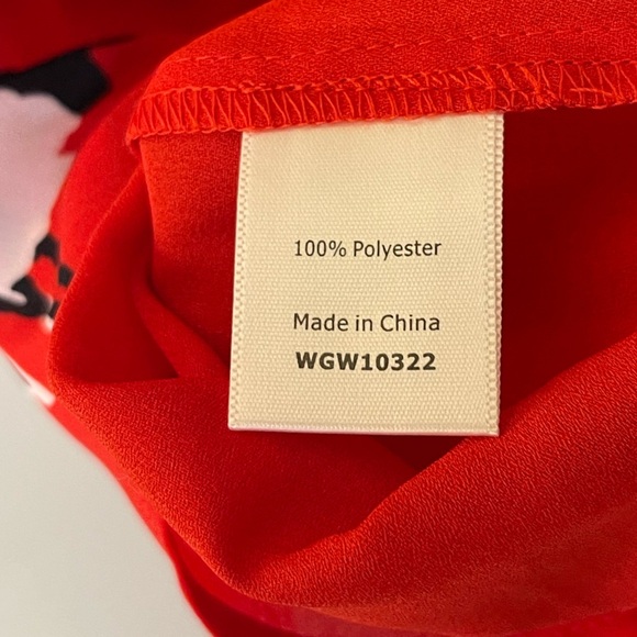 41 HAWTHORN Stitch Fix Red Floral Breyson Pleat Detail Blouse Sz L - Picture 4 of 5